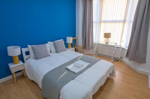 Spacious 5 Bed House, perfect for groups, great location, Liverpool (foto 4)