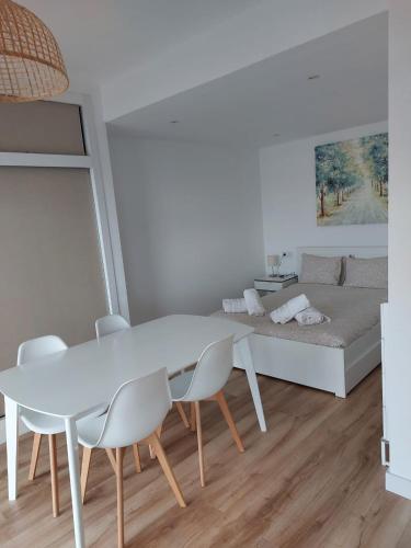 Apartamento en primera línea de playa A - Marbella Centro 2