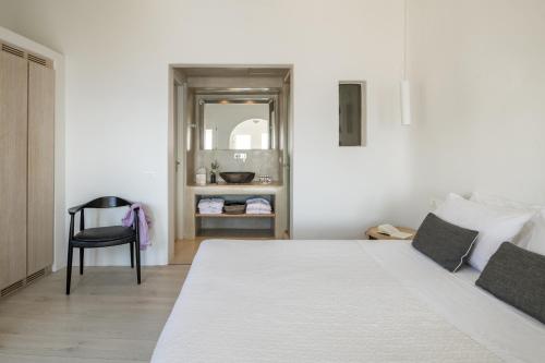 340416637 Porto Fira Suites