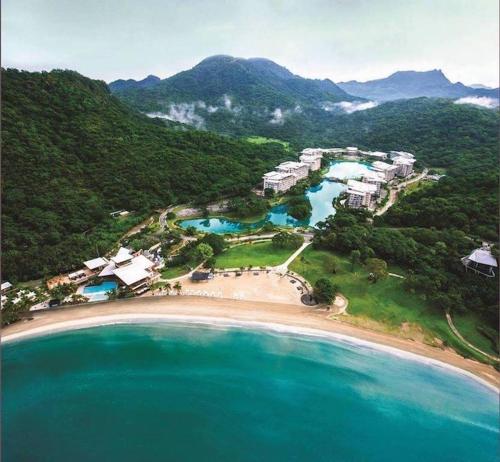 Exterior view, Netflix, WiFi, 42"TV, Uratex- Pico de Loro Cove /m in Pico de Loro (Cutad) Cove
