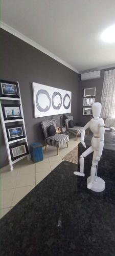 V's studio, Ballito