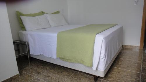 1 twin bed