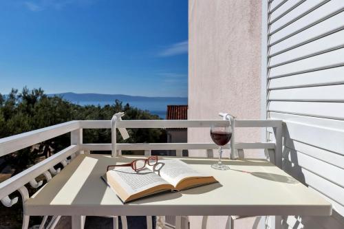 Apartments by the sea Podgora, Makarska - 6671
