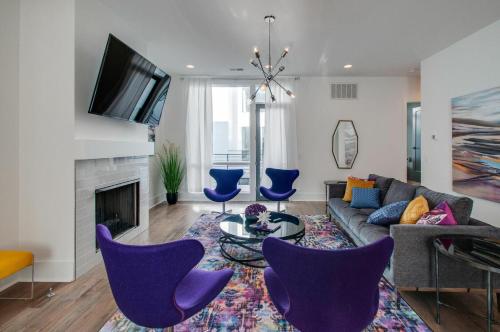 4 Connecting Condos - Sleeps 38 - Firepits - Garages - Rooftops decks - Great Views - Security