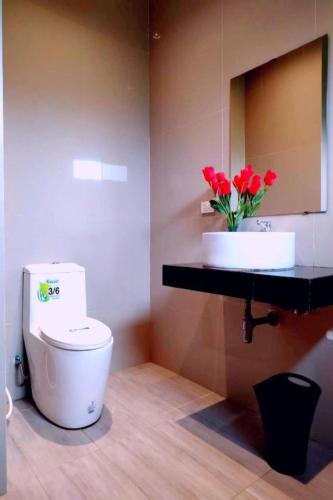 Mayor Hotel Villa Cha Am - 화장실