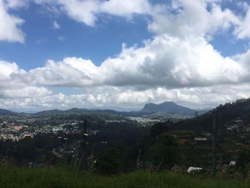 Hill Climb Nuwara Eliya