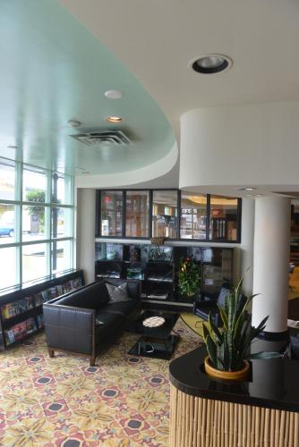 Vestíbulo, Hotel at the Waldorf in Vancouver (BC)