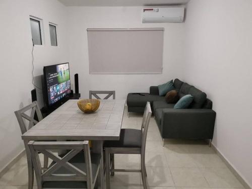 Maravilloso apartamento en privada con alberca in Valente Díaz y La Loma, Mexico