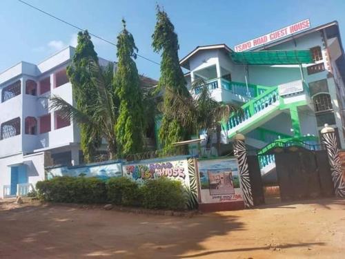 Tsavo Road Guest House