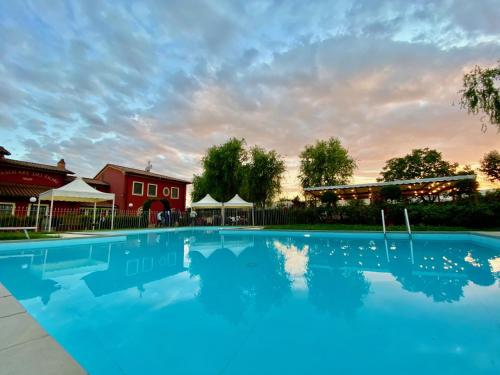  Room in Holiday house - Apartment in Farmhouse Casolare dei Fiori in Chiesina Uzzanese