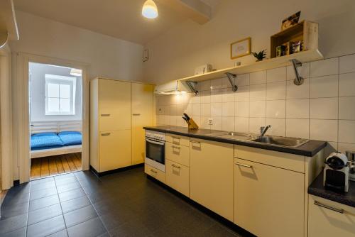 廚房, Eigene Wohnung im Stadtzentrum mit wunderschöner Dachterrasse (Eigene Wohnung im Stadtzentrum mit wunderschoner Dachterrasse) in 比爾