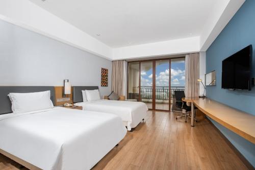 Holiday Inn Express Haikou West Coast, an IHG Hotel