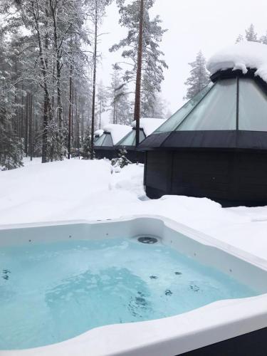 Suite with Outdoor Jacuzzi