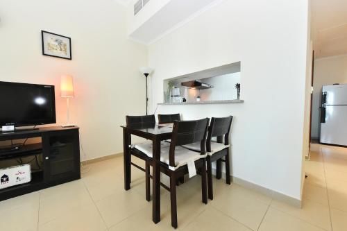 Luxury Escapes - Studio in JLT X1 Tower close to Metro, Dubai (photo 6)