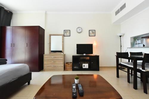 Luxury Escapes - Studio in JLT X1 Tower close to Metro, Dubai (photo 5)