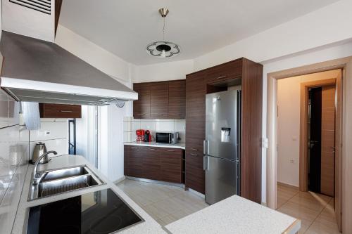 Vourvahis Seaview Apartments 3