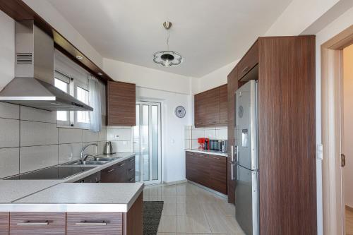 Vourvahis Seaview Apartments in Lappei