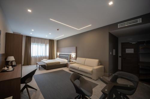 Зручності, Building Hotel in Caivano