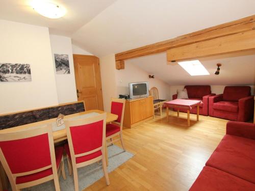 Quaint Apartment in L ngenfeld with Sauna - Huben