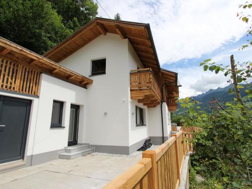 Chalet in Bruck am Grossglockner near ski lift - Bruck an der Großglocknerstraße