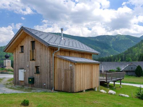 A szálláshely kívülről, Detached modern wooden chalet in Hohentauern Styria with sauna in Hohentauern