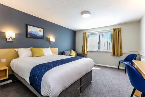 1 double bed, 1 sofa bed
