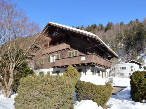  Detached country house in Goldegg with sauna close to the ski area, Ferienwohnung in Bartholomäberg