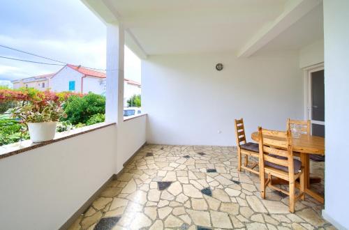 Apartment - Ground Floor image 7
