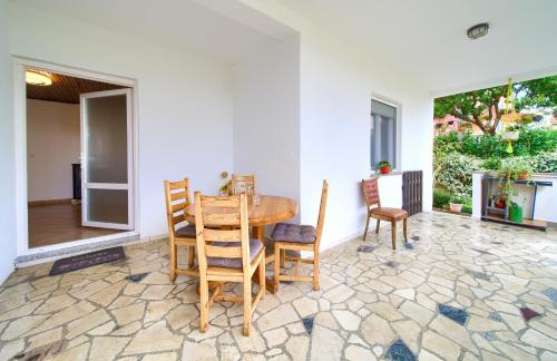 Apartment - Ground Floor image 5