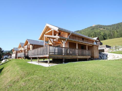 Chalet in Hohentauern with hot tub and sauna