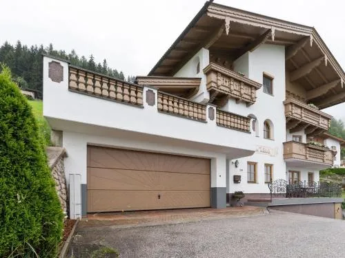 Apartment in Hainzenberg near Ski Lift in Hainzenberg, Österreich