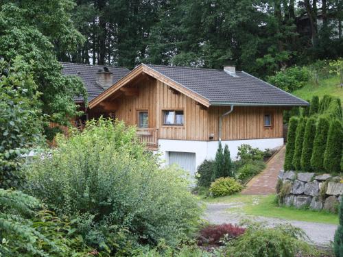  Simplistic Apartment in Piesendorf Walchen near Ski Slopes, Pension in Piesendorf