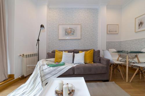 Apartamentos Gran Via - image 12