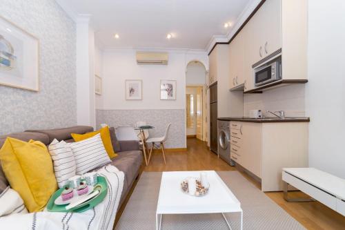 Apartamentos Gran Via - image 14