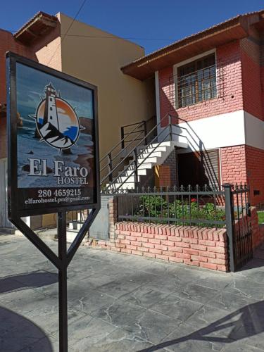 Entrance, El Faro Hostel in Puerto Madryn