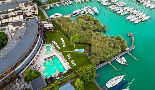 Hotel Golden Lake Resort - Hôtel - Balatonfüred
