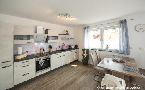 virtuve, Ferienwohnung / Haus Hunsrückblick (Ferienwohnung / Haus Hunsruckblick) in Simmertal