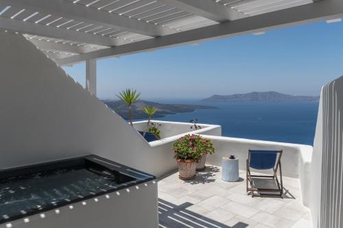 340530130 Porto Fira Suites