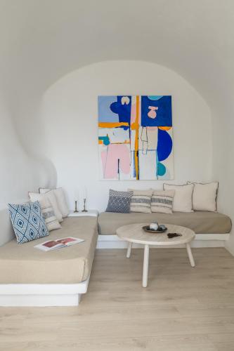 Porto Fira Suites - image 5