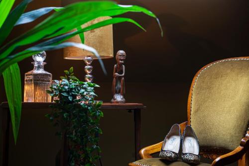 บริการและสิ่งอำนวยความสะดวก, BOHOTEL in มาคเคิลไฟล์