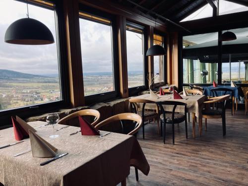Restoran, Berg-Gasthof Hötzelein (Berg-Gasthof Hotzelein) in Forchheim