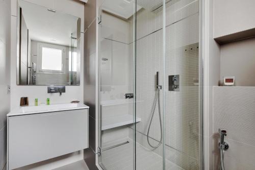Bathroom, CMG Superbe maison 3BDR w jardin - 25 minutes de Paris in Sucy-en-Brie