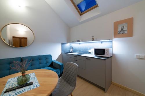 Budget Studio image 6