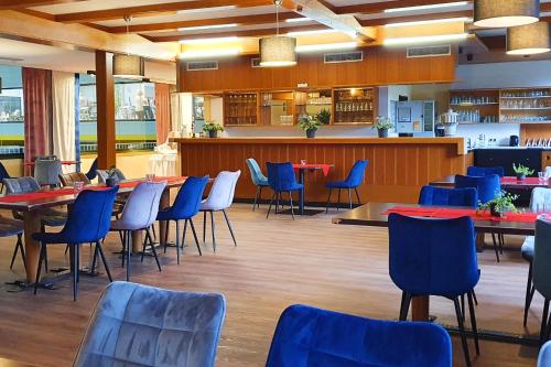 餐廳, Sport Hotel Kenzingen inklusive Schwimmbad, Sauna und Frühstück nähe Europa-Park (Sport Hotel Kenzingen inklusive Schwimmbad, Sauna und Fruhstuck nahe Europa-Park) in 肯辛根