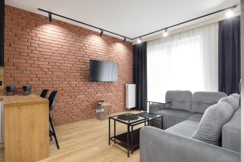 Brand New Business Apartament by BookingHost, Varsovia