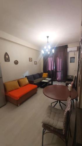 Уютная и светлая квартира с видом на горы