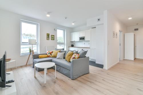 One-Bedroom Apartment image 6