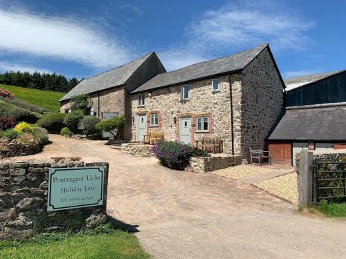 The Stables at Pentregaer Ucha, tennis court & lake