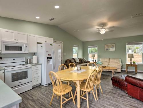 Family-Friendly Home, Walk to Steinhatchee River! in Steinhatchee (FL)