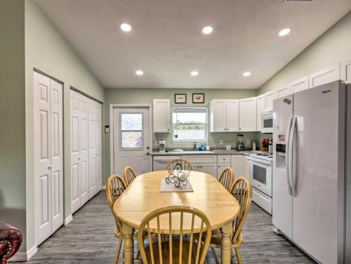 Family-Friendly Home, Walk to Steinhatchee River! in Steinhatchee (FL)